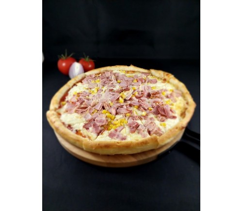 3. Sonkás-Kukoricás Pizza